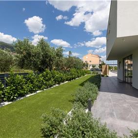 5 bedroom villa with pool near Split, sleeps 9
